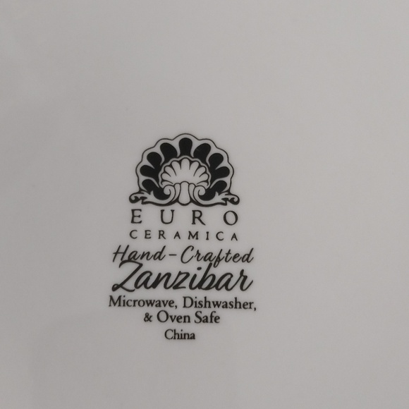 Euro Ceramica Zanzibar Vibrant 10.9" Dinner Plates, Spanish Floral design, set 2 - Picture 3 of 5